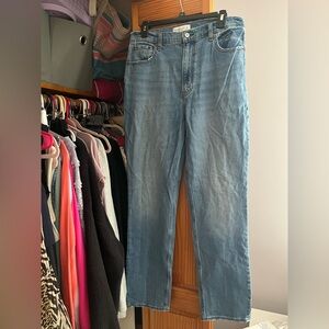 Abercrombie 90’s Slim Straight Jeans